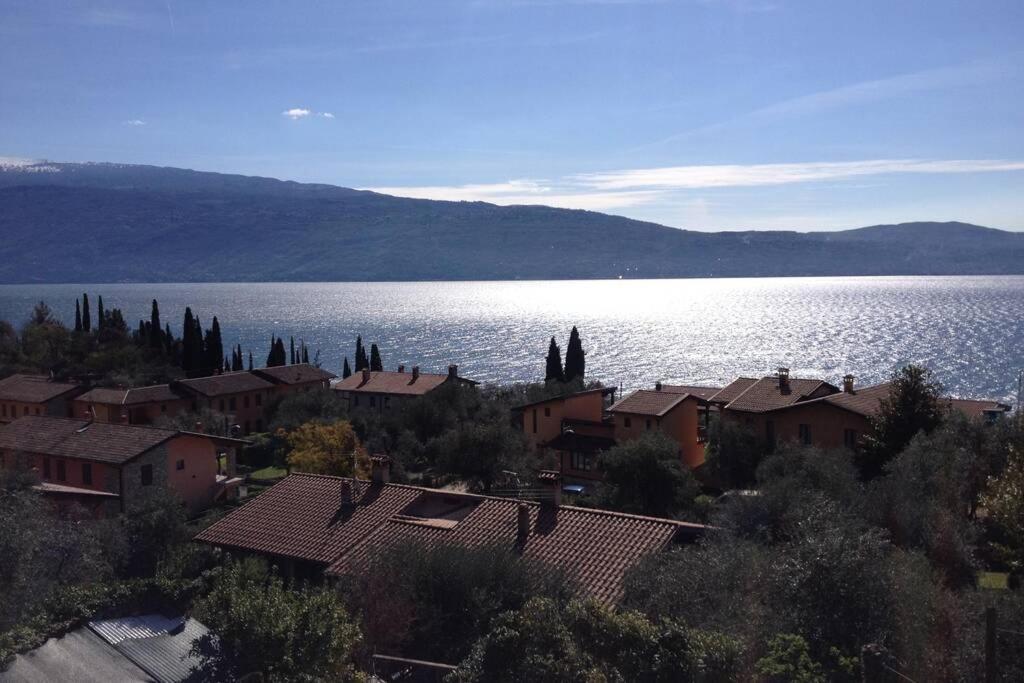 Casa Mirella - Toscolano Maderno Villa Bagian luar foto