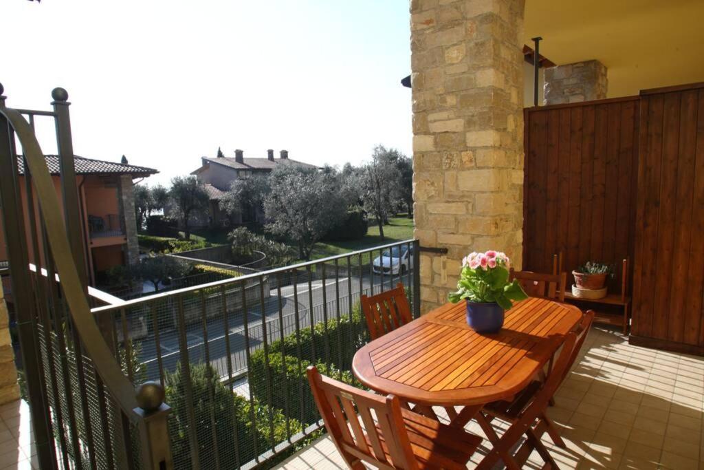Casa Mirella - Toscolano Maderno Villa Bagian luar foto