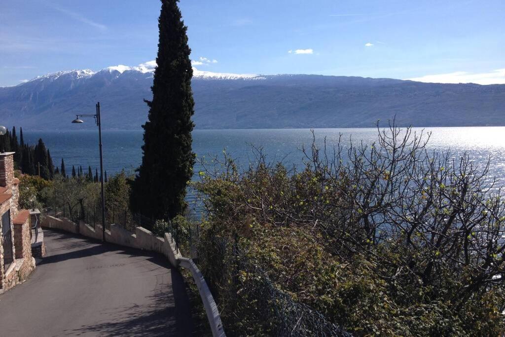 Casa Mirella - Toscolano Maderno Villa Bagian luar foto